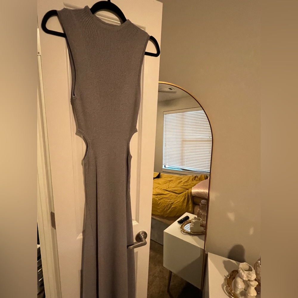 SUTHERLAND GREY CUT OUT MIDI DRESS sweater dress - Picture 4 of 6